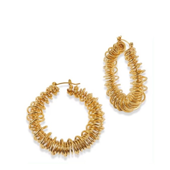 Gold hoops - Picture 1 of 5